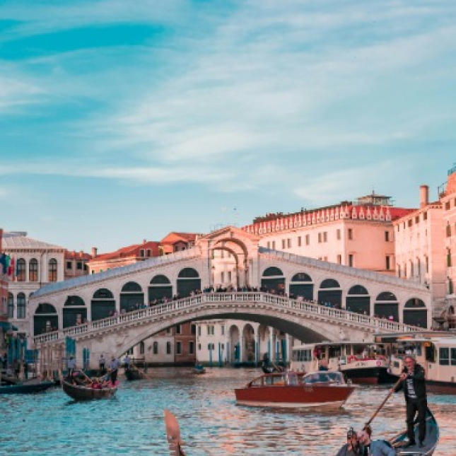 Imagem genérica simbolizando lugares turísticos visitados durante viagens